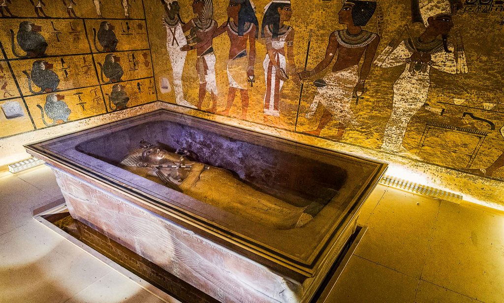 ancient egypt tomb luxor 